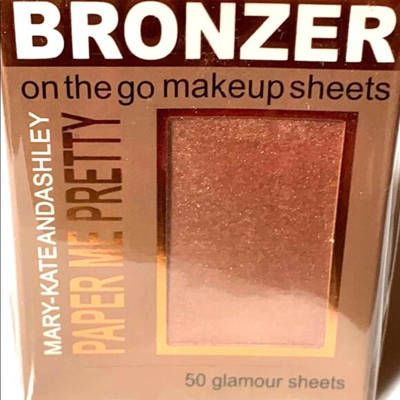 NEW Mary Kate & Ashley 50 BRONZER SHEETS Paper Me Pretty Gold On The Go Make-Up - Picture 1 of 4